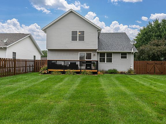 2nd image of 910 25th Avenue Ct