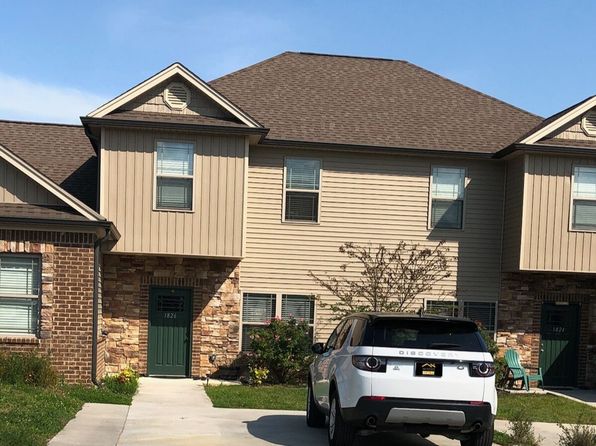 1826 Bell Tower Ln NE