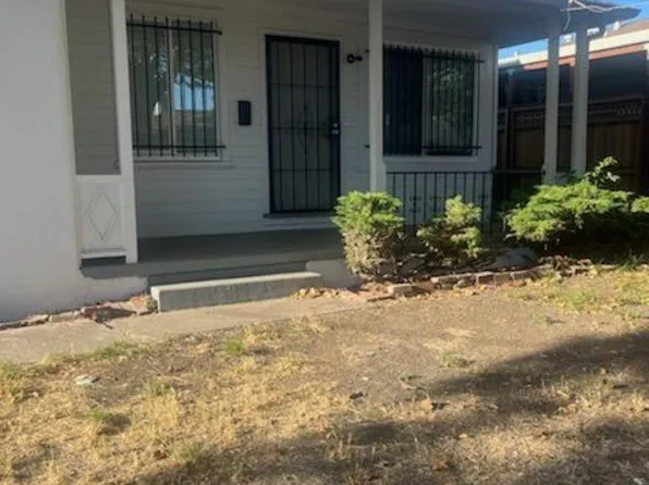 10645 Topanga Dr, Oakland, CA 94603