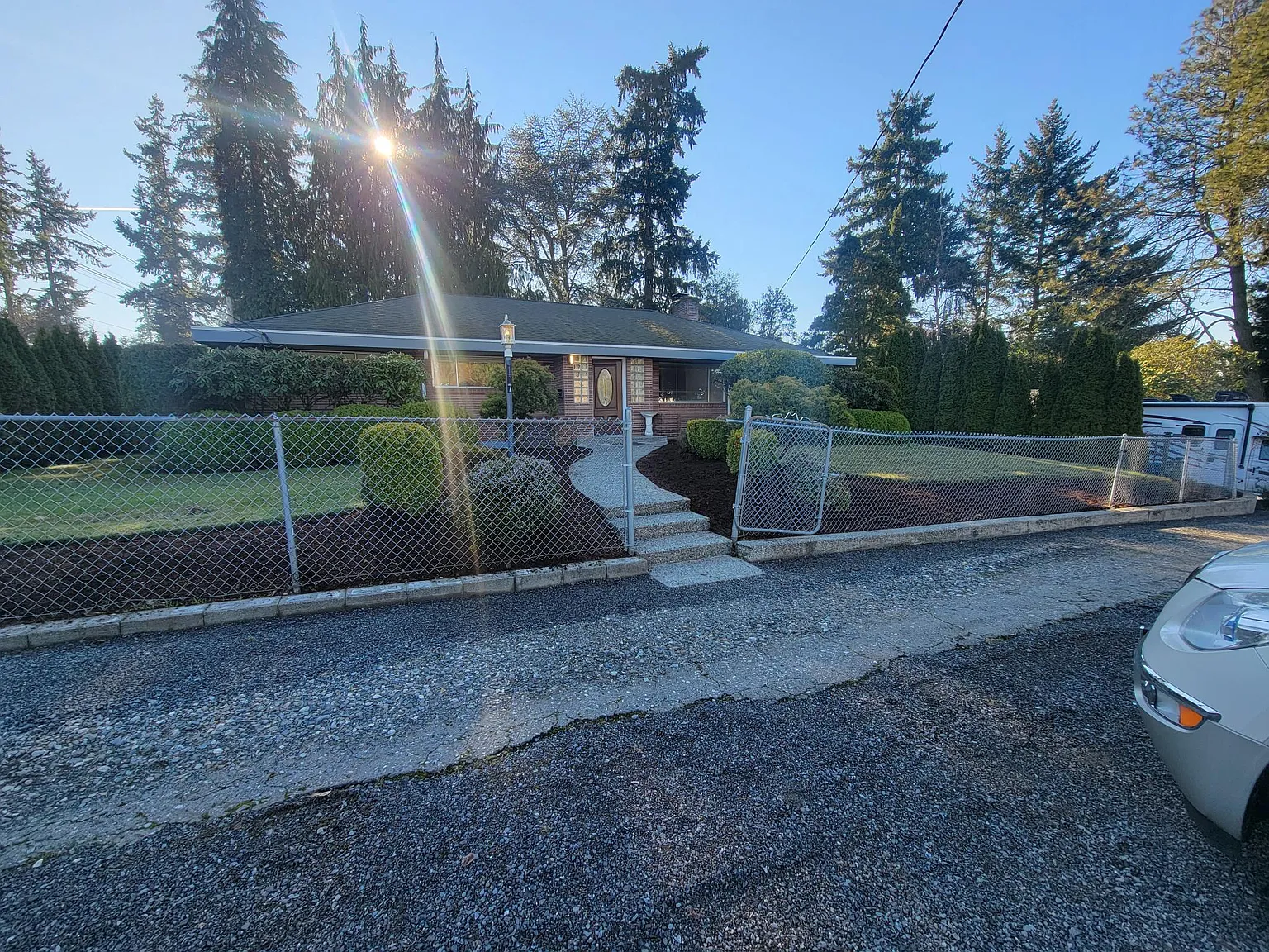 4 bed, 1390 sqft, $3,400 — Photo 4