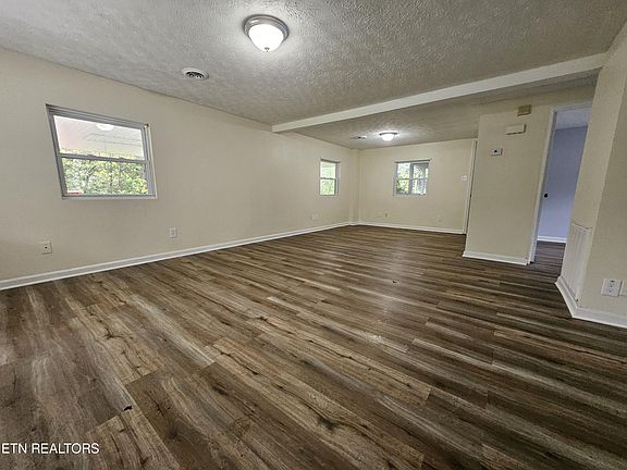4th image of 129 Wainwright Rd