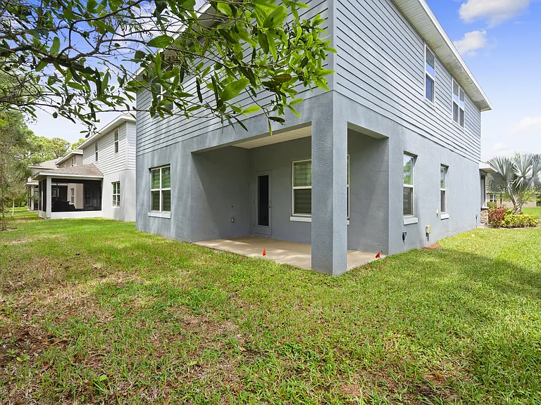 692 NE Turtleback Trl — Photo 45