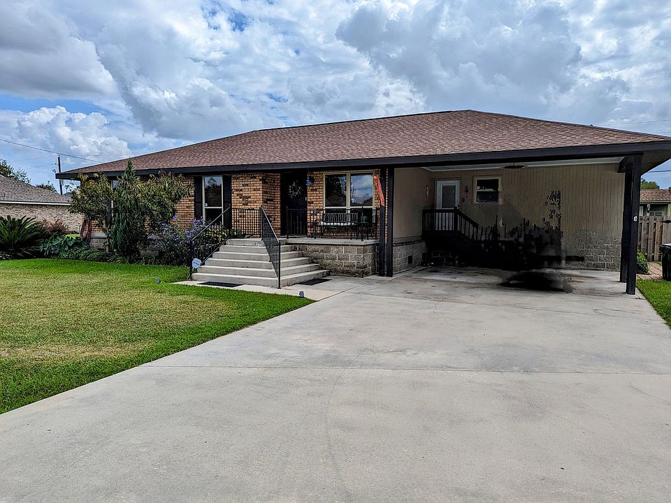 1st image of 219 Cheyenne Cir