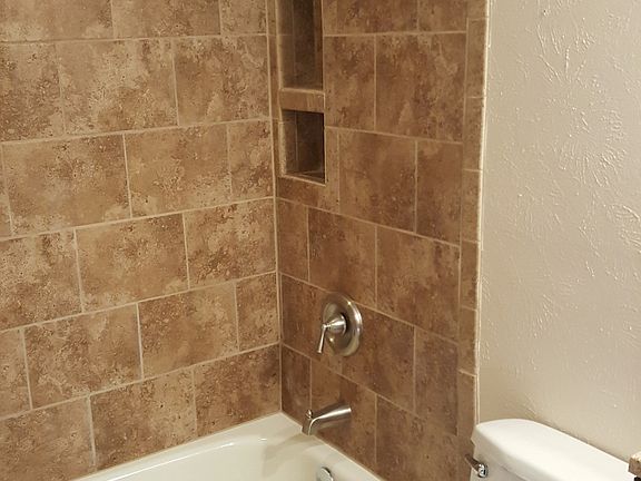 4th image of 5801 Lalagray Ln