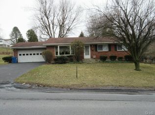 1618 Beverly Hills Rd, Coopersburg, PA 18036