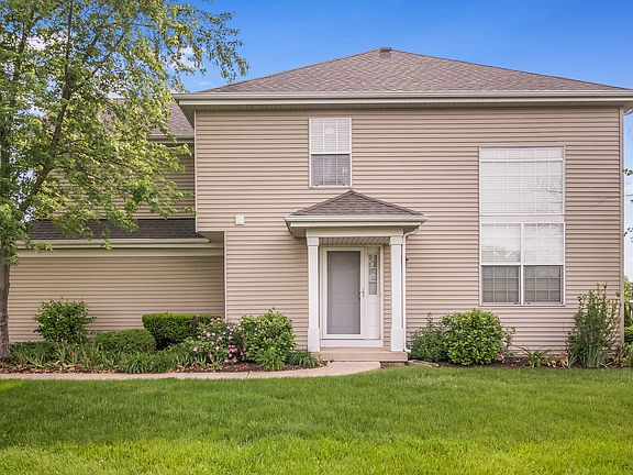 3rd image of 23915 McMullin Cir