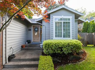 758 SE 55th Pl, Hillsboro, OR 97123