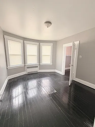 129 Sage Ave #2R Photo 1