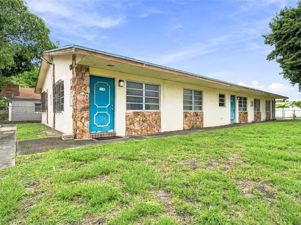 18 SW 13th St, Dania, FL 33004