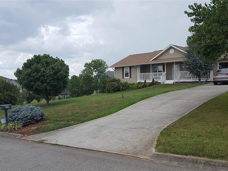 2nd image of 2131 Katie Ln