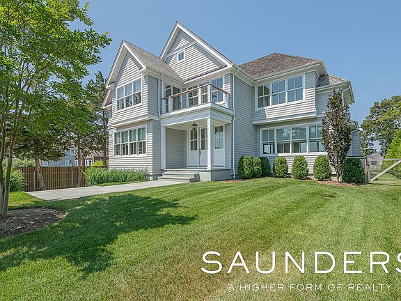 2nd image of 5 Middle Pond Ln