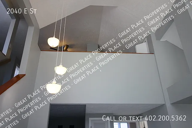 2040 E St — Photo 21