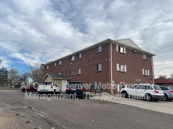 1676 Hanover St APT 204, Aurora, CO 80010