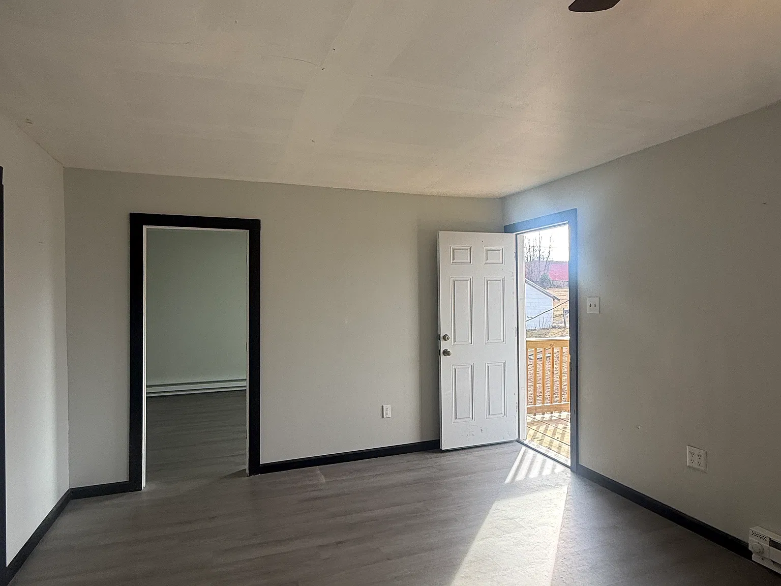 1 bed, 600 sqft, $1,200 — Photo 2