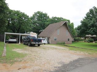 1214 Killarney St, Grapevine, TX 76051