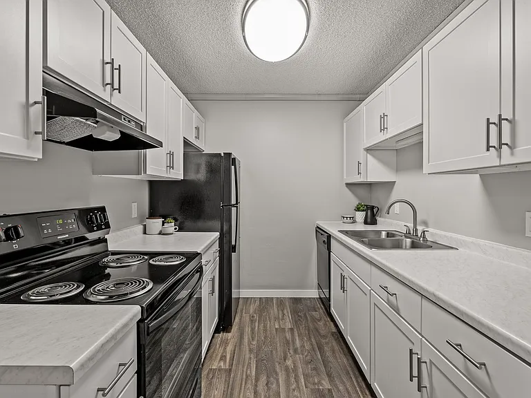 Hillcrest Place — Photo 54