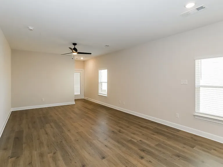 1106 Princeton Hts — Photo 5