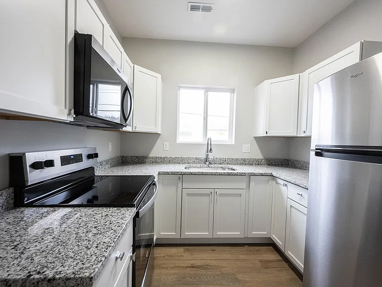 2810 E. Michigan St — Photo 6