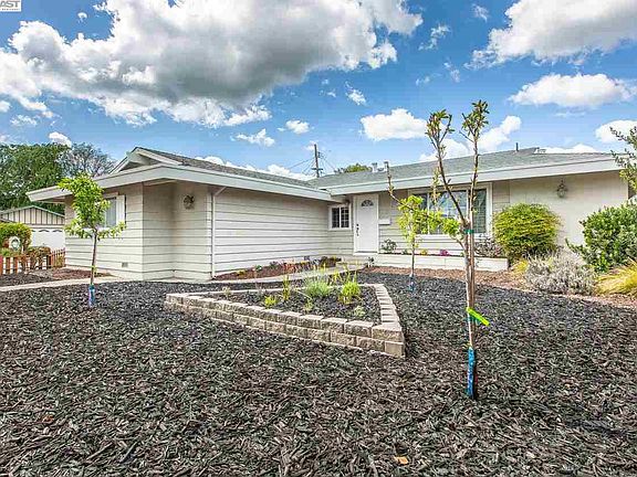 3rd image of 6981 Amador Valley Blvd