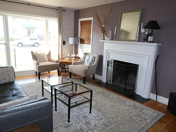 5th image of 2138 Lancashire Ave