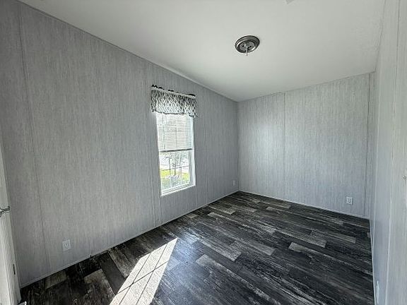 5th image of 2031 Bren Mar Ct #517