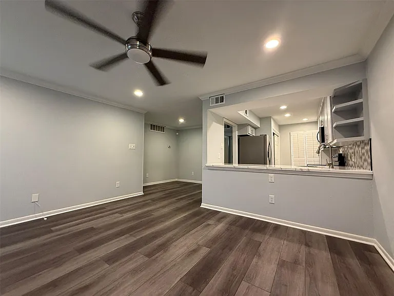 777 Bering Dr #745A — Photo 5