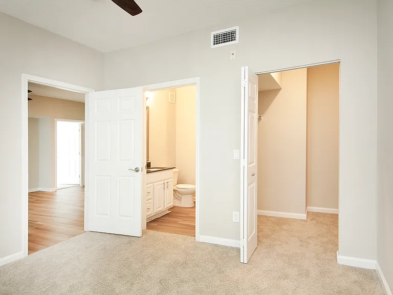 Via Tuscany Apartments — Photo 22