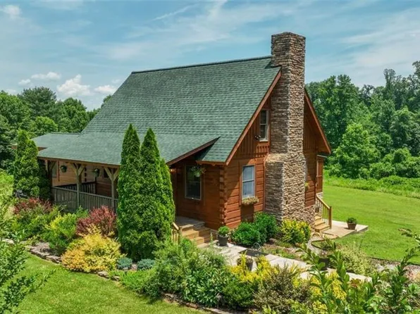 158 Cottontail Ln, North Wilkesboro, NC 28659