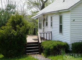 12 Orchard Rd, Wawarsing, NY 12428