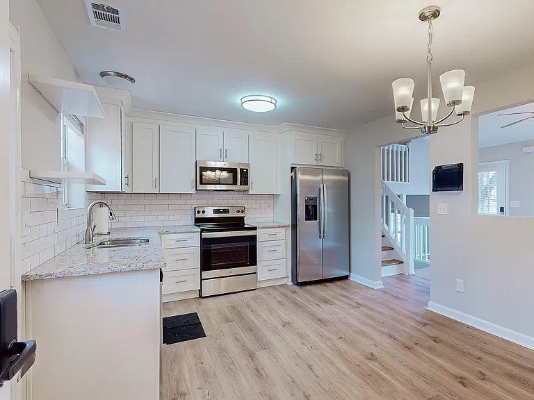 Shenta Oak Dr — Photo 8