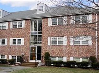 35 Fernview Ave APT 1, North Andover, MA 01845