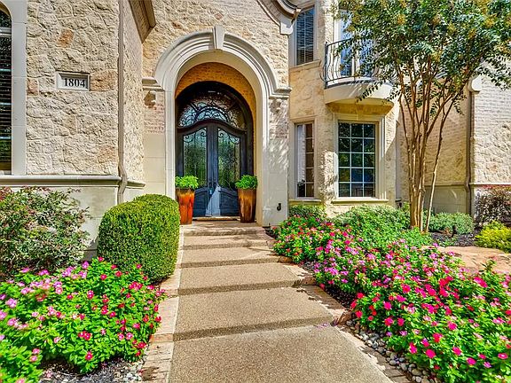 2nd image of 1804 Shady Grove Ct