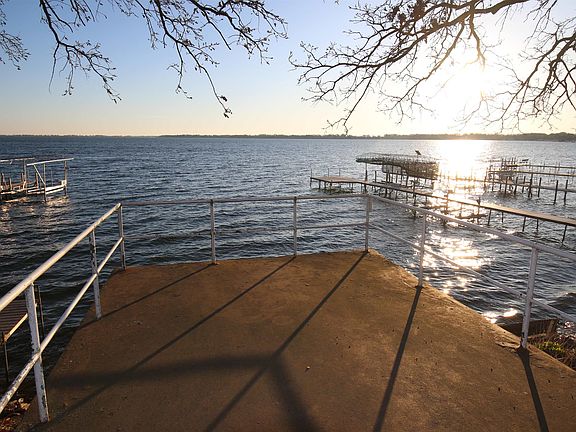 5th image of 24040 Stevens Cove Dr