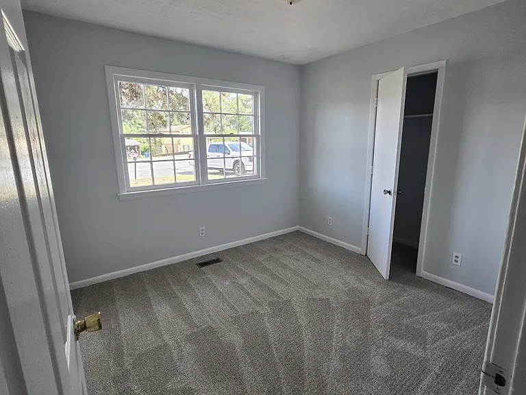 6319 Lynette Cir — Photo 8