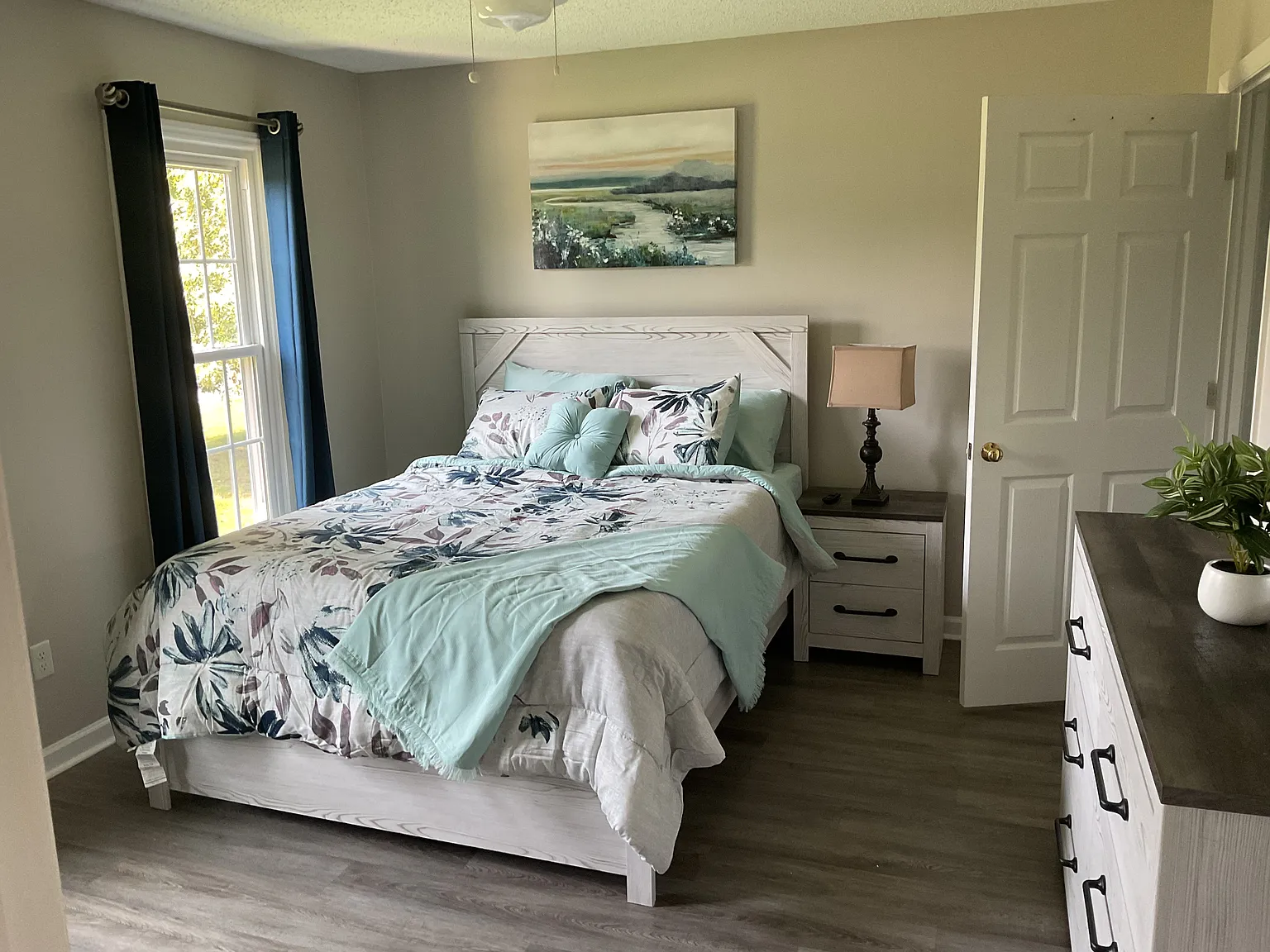 2 bed, $2,600 — Photo 3