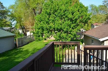 3rd image of 3706 Briarwood Dr