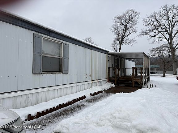 3rd image of 6018B Park Rd