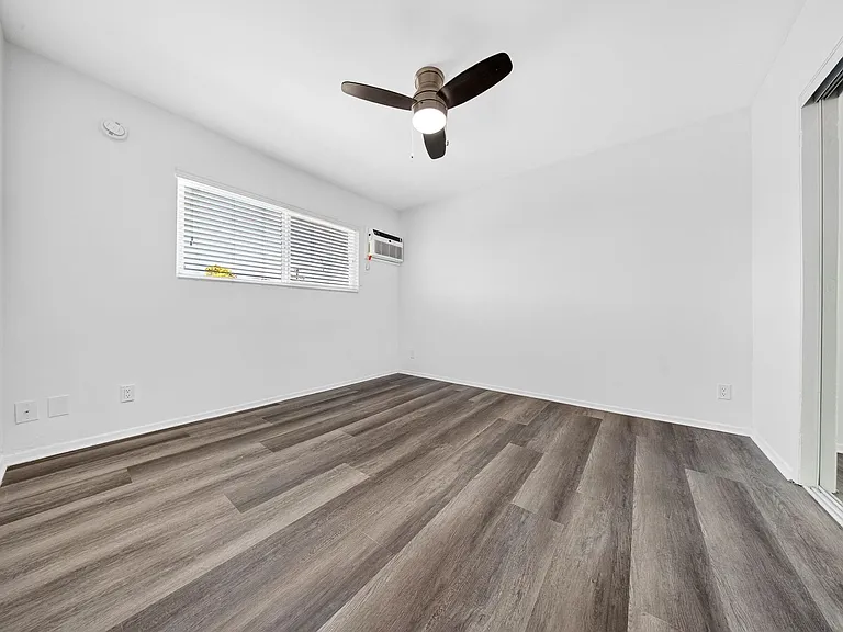 2010 S. Garth Ave. — Photo 20