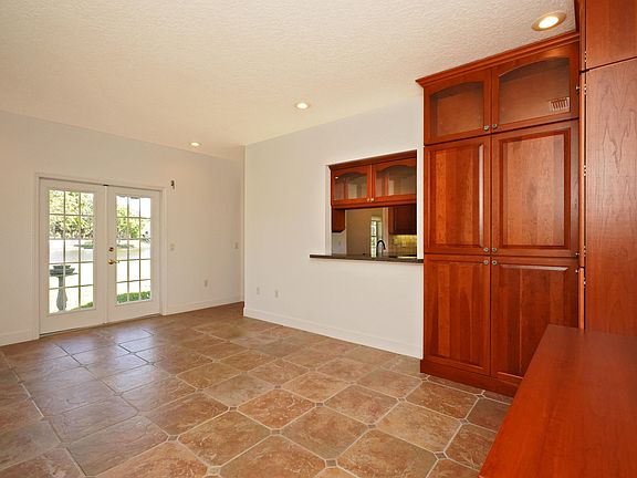 4th image of 2631 Crooked Antler Dr