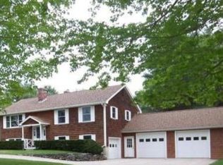 35 Patterson Rd, Lenox, MA 01240