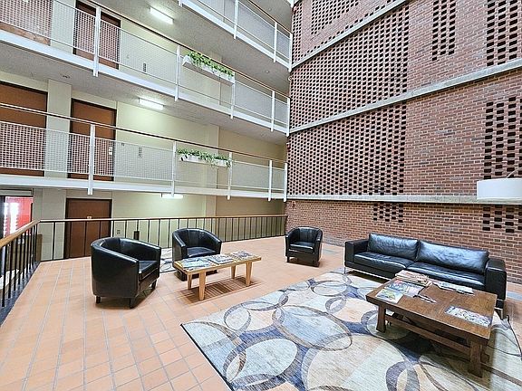 4th image of 29 Concord Ave APT 614
