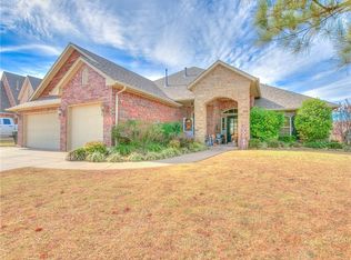 400 Swingman Rd, Yukon, OK 73099