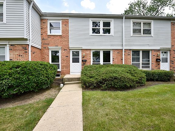 2nd image of 4015 Oxford Ct