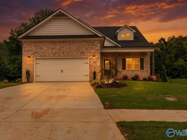 102 Ayers Spring Rd, New Market, AL 35761