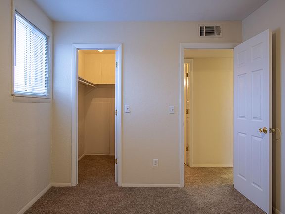 4th image of 80 Rossway Ave #8rhkdmur9