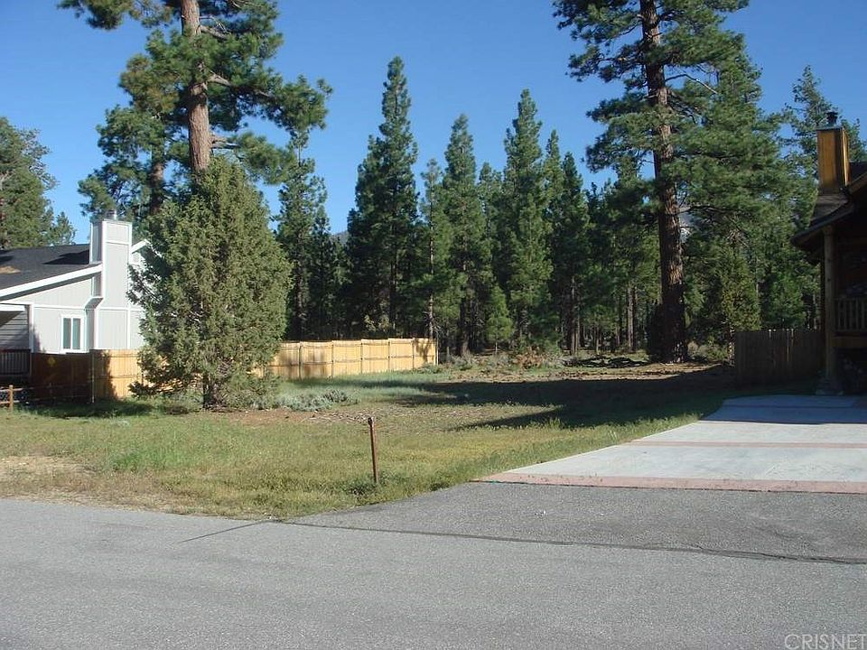 2nd image of Wagon Wheel Rd