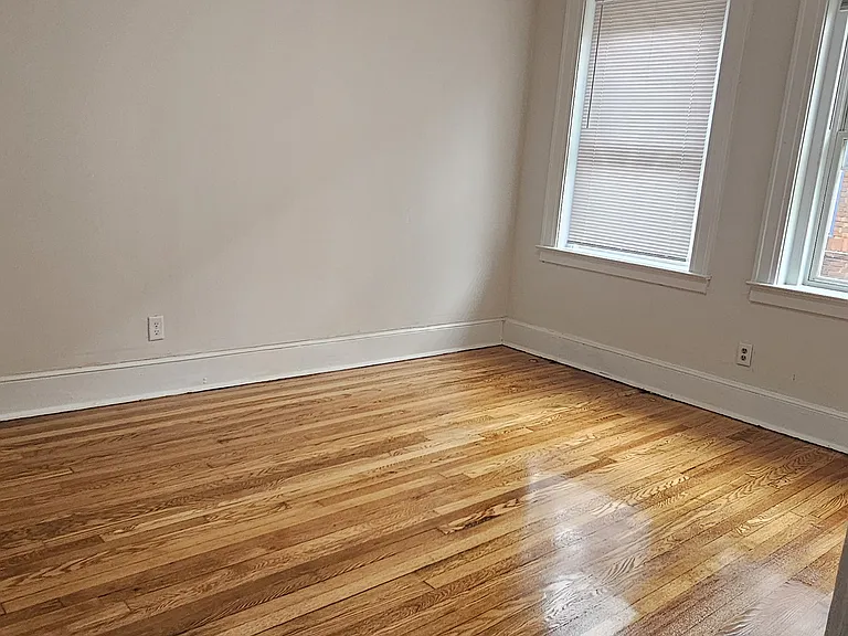 295 Norton St #BO8 — Photo 13