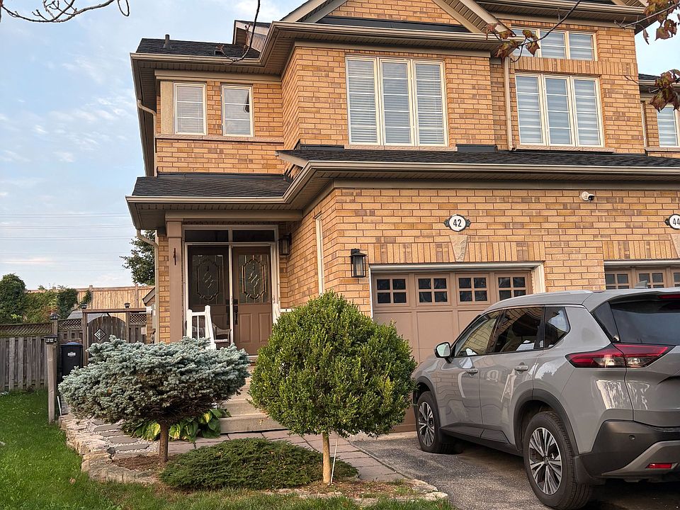 1st image of 42 Rubysilver Dr