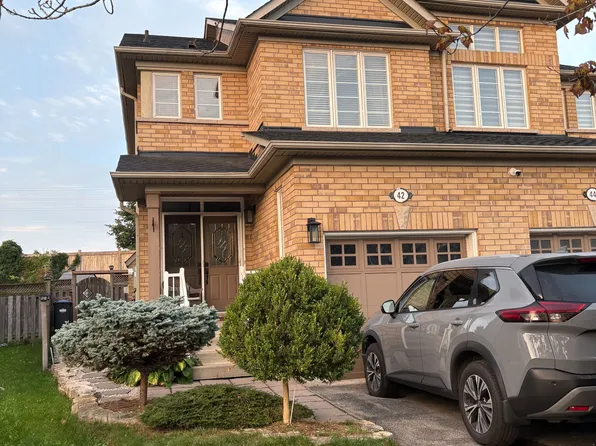 42 Rubysilver Dr, Brampton, ON L6P 1P9