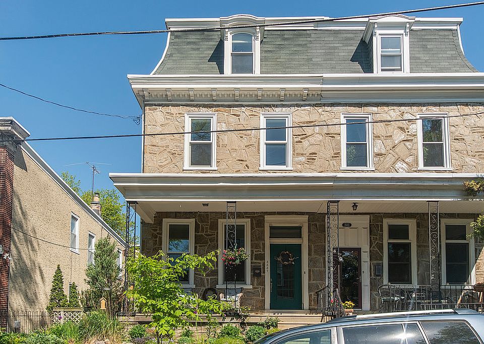1st image of 3537 Ainslie St